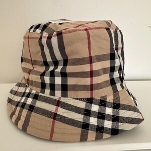 Classic Checkered Bucket Hat in Beige and Black